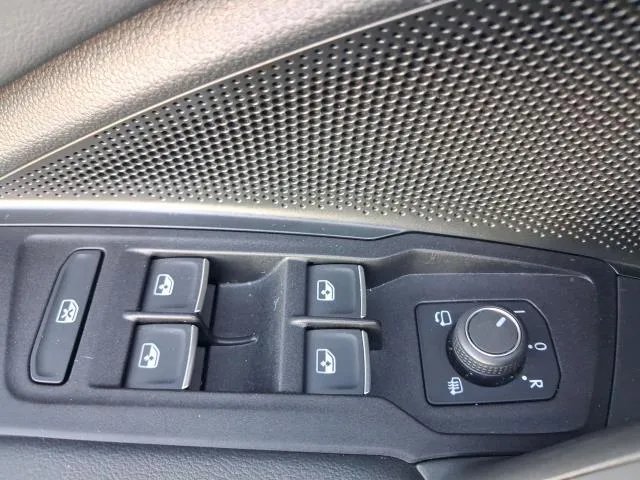 Volkswagen Tiguan R-Line 2.0 TDI 110 kW (150 CV) DSG de segunda mano
