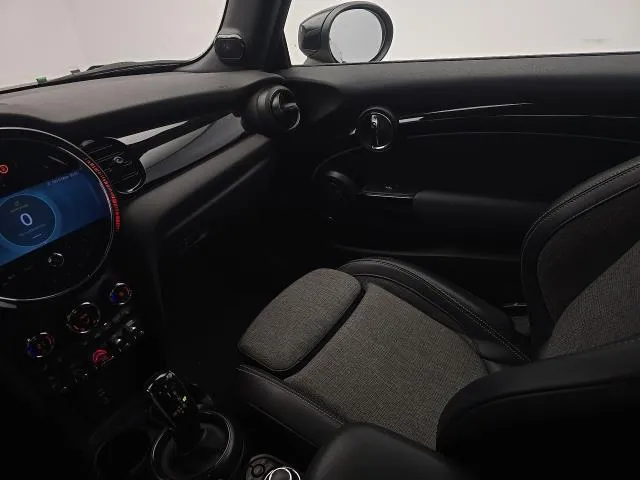 MINI Cabrio 100 kW (136 CV) de segunda mano