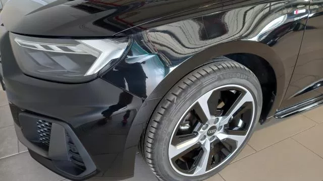 Audi A1 Adrenalin edition 30 TFSI 81 kW (110 CV) de segunda mano