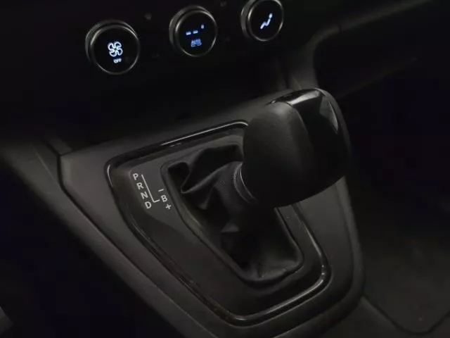 Nissan Townstar Furgon 45kWh L1 Profesional Basic 90 kW (122 CV) de segunda mano