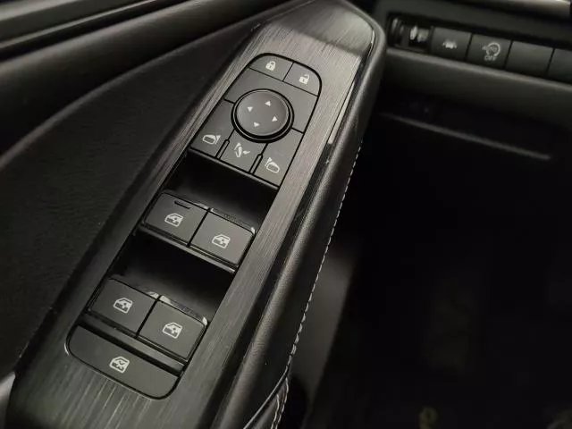 Nissan Qashqai DIG-T 140 N-Connecta 103 kW (140 CV) de segunda mano