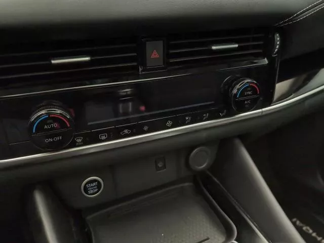 Nissan Qashqai DIG-T 140 N-Connecta 103 kW (140 CV) de segunda mano