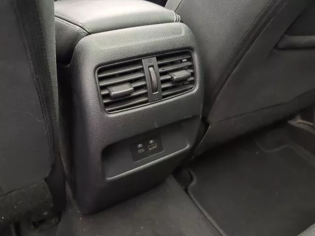 Nissan Qashqai DIG-T 140 N-Connecta 103 kW (140 CV) de segunda mano