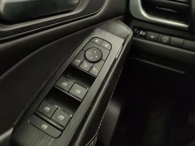 Nissan Qashqai DIG-T 140 N-Connecta 103 kW (140 CV) de segunda mano