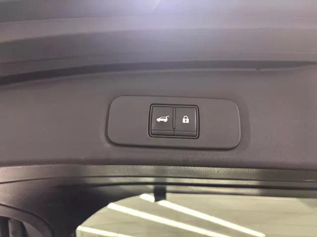 Nissan Qashqai DIG-T 140 mHEV Tekna 4×2 103 kW (140 CV) de segunda mano