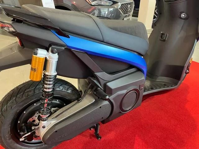 SEAT MÓ 125 ESCOOTER 125 de segunda mano