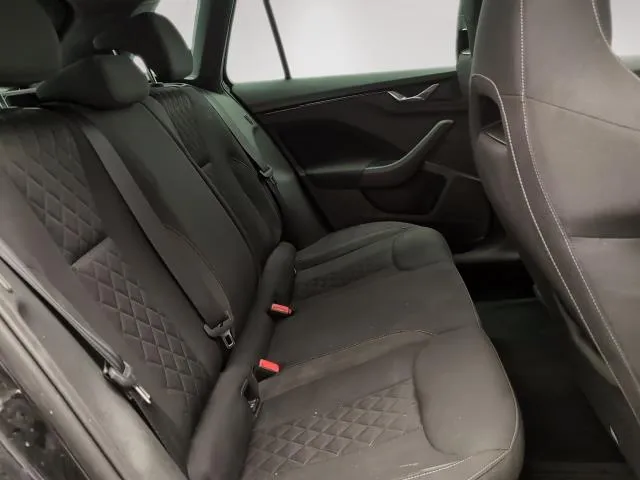 Skoda Kamiq 1.0 TSI Sport 81 kW (110 CV) de segunda mano