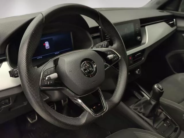 Skoda Kamiq 1.0 TSI Sport 81 kW (110 CV) de segunda mano