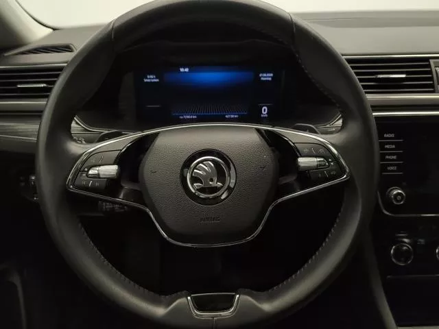Skoda Superb 2.0 TDI Style DSG 110 kW (150 CV) de segunda mano