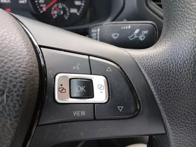 Volkswagen Crafter 35 Furgón Batalla Media L3H2 2.0 TDI 75 kW (102 CV) de segunda mano