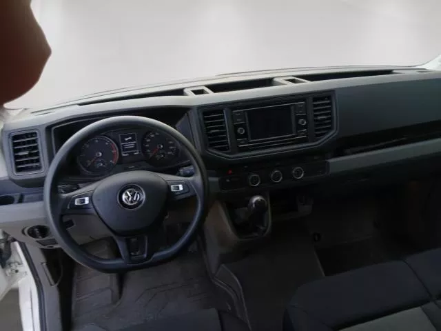 Volkswagen Crafter 35 Furgón Batalla Media L3H2 2.0 TDI 75 kW (102 CV) de segunda mano