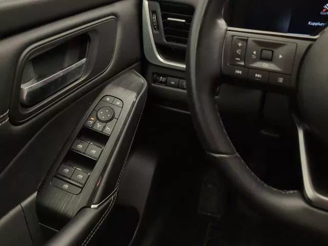 Nissan Qashqai DIG-T 140 N-Connecta 103 kW (140 CV) de segunda mano