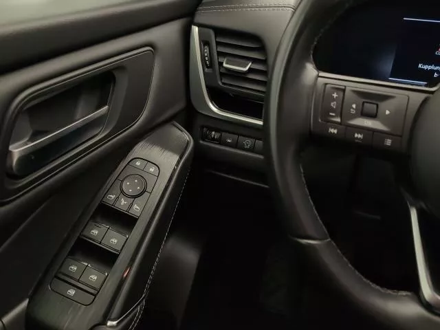 Nissan Qashqai DIG-T 140 N-Connecta 103 kW (140 CV) de segunda mano