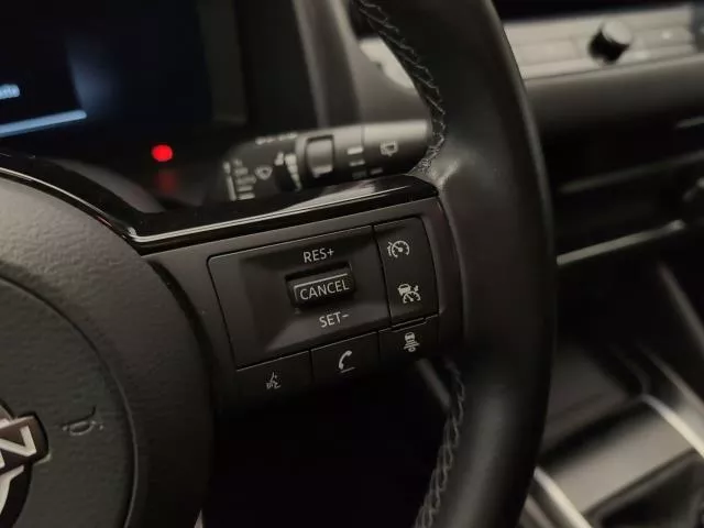 Nissan Qashqai DIG-T 140 N-Connecta 103 kW (140 CV) de segunda mano