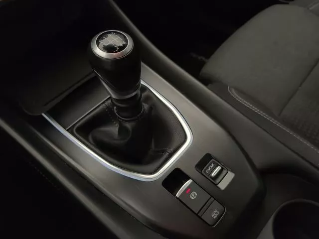 Nissan Qashqai DIG-T 140 N-Connecta 103 kW (140 CV) de segunda mano