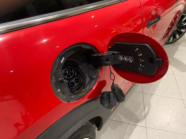 MINI 3 Puertas Cooper SE 135 kW (184 CV) de segunda mano