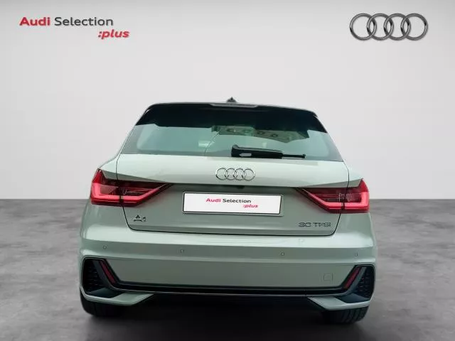 Audi A1 Adrenalin edition 30 TFSI 81 kW (110 CV) S tronic de segunda mano