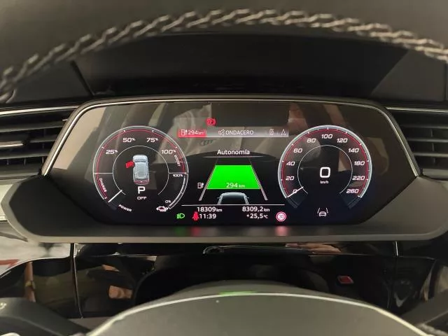 Audi Q8 S line 55 quattro 300 kW (408 CV) de segunda mano