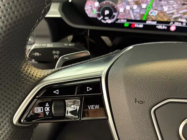 Audi Q8 S line 55 quattro 300 kW (408 CV) de segunda mano