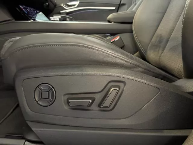 Audi Q8 S line 55 quattro 300 kW (408 CV) de segunda mano