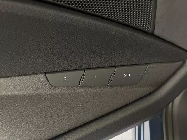 Audi Q8 S line 55 quattro 300 kW (408 CV) de segunda mano