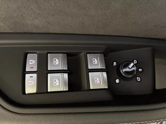 Audi Q8 S line 55 quattro 300 kW (408 CV) de segunda mano