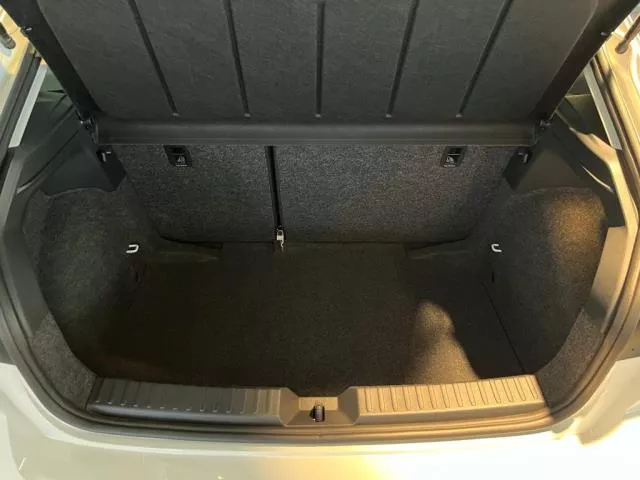 SEAT Ibiza 1.0 MPI Reference XL 59 kW (80 CV) de segunda mano