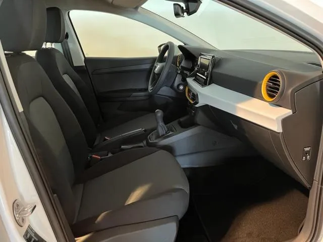 SEAT Ibiza 1.0 MPI Reference XL 59 kW (80 CV) de segunda mano