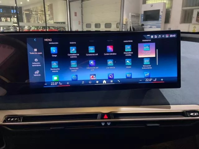 BMW iX xDrive40 240 kW (326 CV) de segunda mano