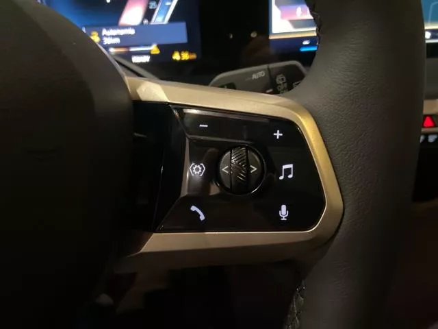 BMW iX xDrive40 240 kW (326 CV) de segunda mano