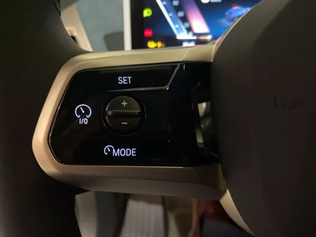 BMW iX xDrive40 240 kW (326 CV) de segunda mano