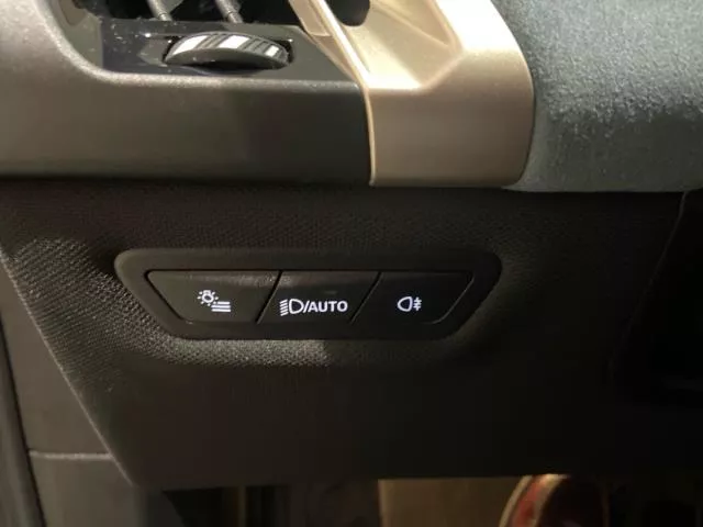 BMW iX xDrive40 240 kW (326 CV) de segunda mano