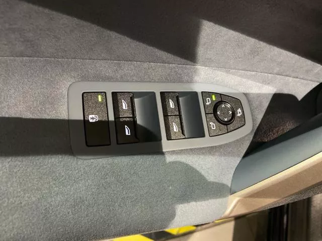 BMW iX xDrive40 240 kW (326 CV) de segunda mano