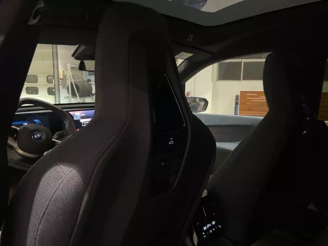 BMW iX xDrive40 240 kW (326 CV) de segunda mano