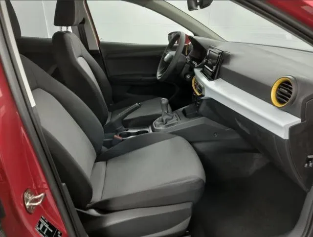 SEAT Ibiza 1.0 MPI Reference XL 59 kW (80 CV) de segunda mano