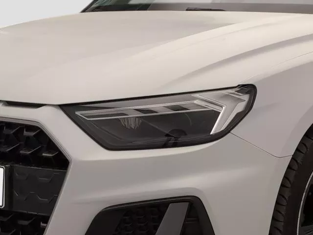 Audi A1 Adrenalin edition 30 TFSI 81 kW (110 CV) S tronic de segunda mano