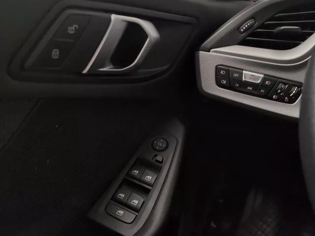 BMW Serie 1 118i 103 kW (140 CV) de segunda mano