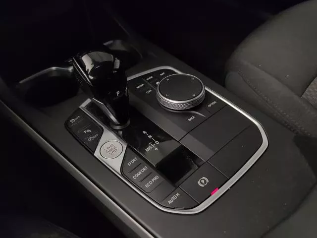 BMW Serie 1 118i 103 kW (140 CV) de segunda mano