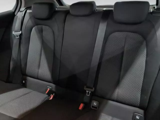 BMW Serie 1 118i 103 kW (140 CV) de segunda mano