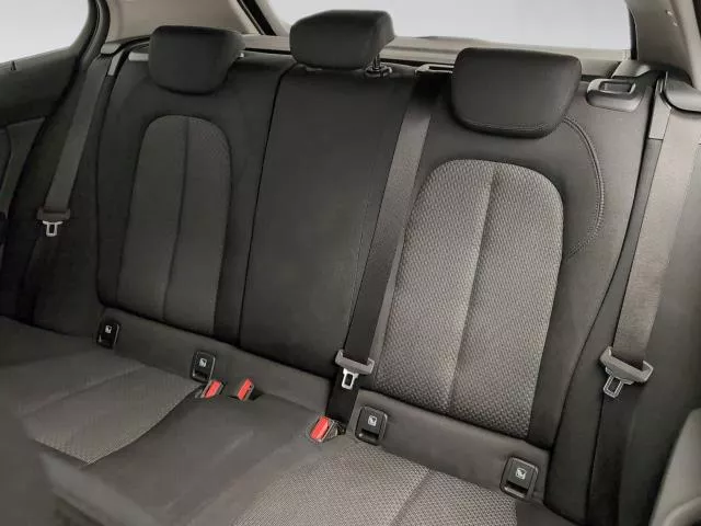 BMW Serie 1 118i 103 kW (140 CV) de segunda mano