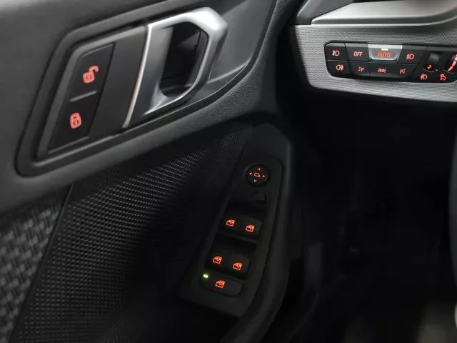 BMW Serie 1 118i 100 kW (136 CV) de segunda mano