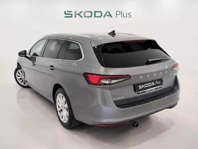 Skoda Superb 2.0 TDI Selection DSG 110 kW (150 CV) de segunda mano
