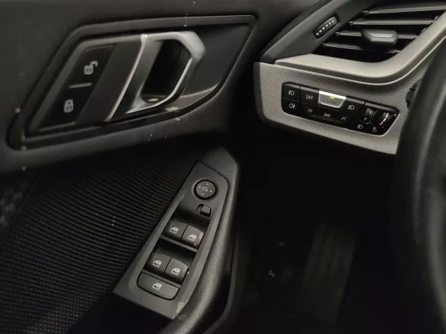 BMW Serie 1 118i 103 kW (140 CV) de segunda mano