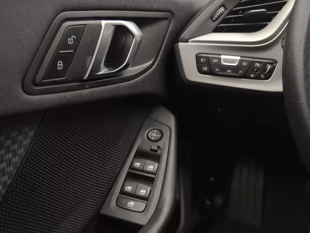 BMW Serie 1 118i 103 kW (140 CV) de segunda mano