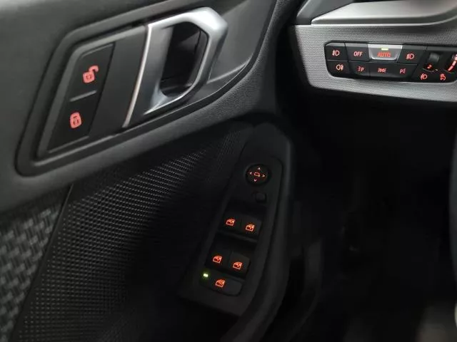 BMW Serie 1 118i 100 kW (136 CV) de segunda mano