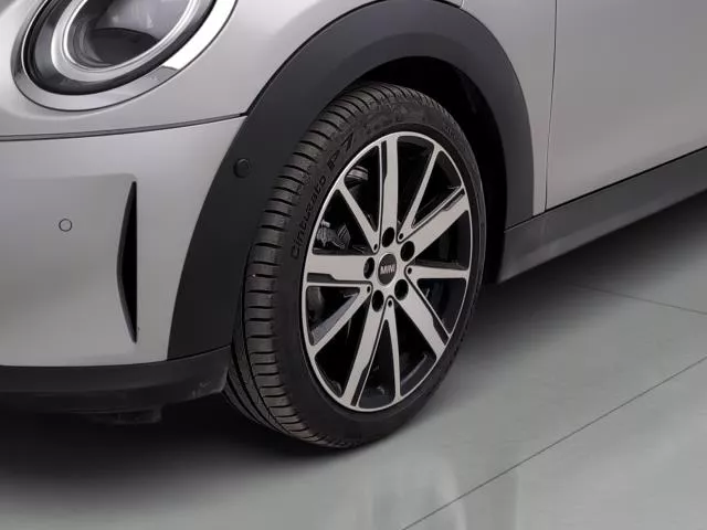MINI Cabrio Cooper 100 kW (136 CV) de segunda mano