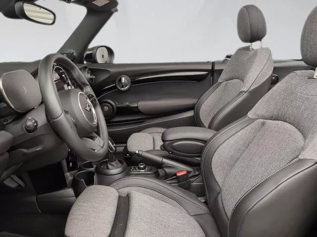 MINI Cabrio Cooper 100 kW (136 CV) de segunda mano
