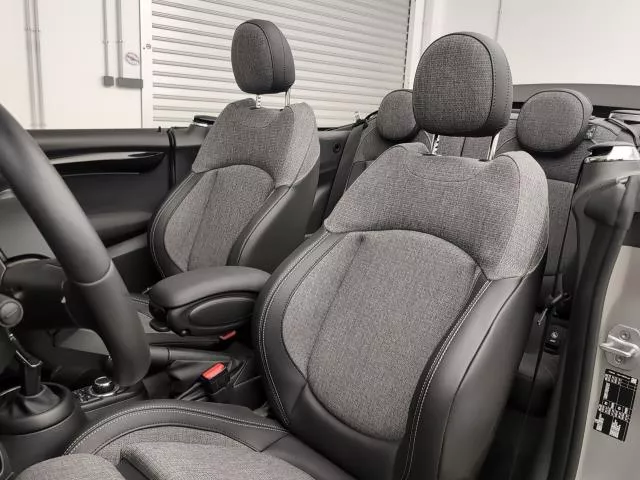 MINI Cabrio Cooper 100 kW (136 CV) de segunda mano