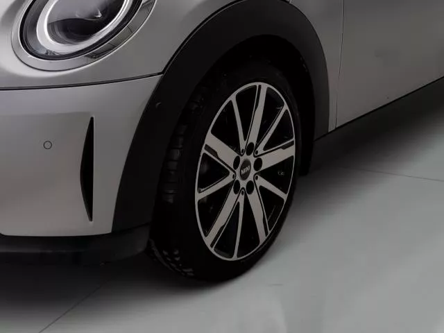 MINI Cabrio Cooper 100 kW (136 CV) de segunda mano