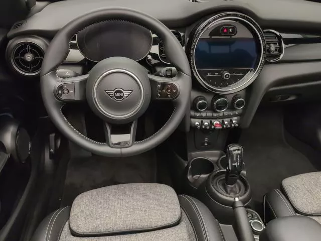 MINI Cabrio Cooper 100 kW (136 CV) de segunda mano